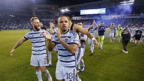 Ndenbe, Sallói help Sporting KC oust top-seed St Louis City with 2-1 victory